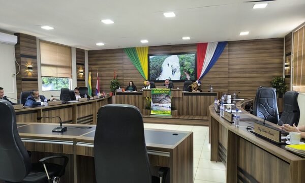 Concejales dejan sin quórum la sesión por disputa sobre asesor jurídico