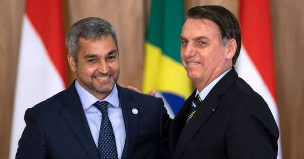 La Nación / Bachi Núñez no descarta connivencia de Abdo con Bolsonaro