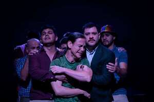#MODO_AVIÓN, obra dirigida por Tana Schémbori, vuelve a escena - Cultura - ABC Color