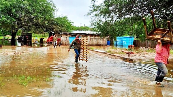 Lluvias excesivas dejan bajo agua al Chaco y urge evacuar a la población