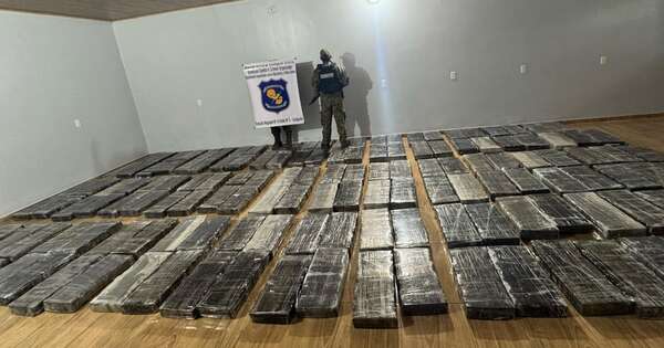 Diario HOY | Retienen camioneta que llevaba 1.400 kilos de marihuana
