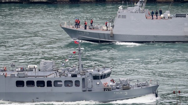 China confirma uso del portaaviones Shandong en maniobras con fuego real cerca de Taiwán