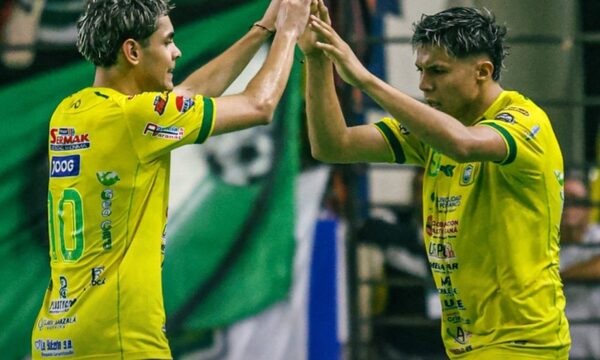 Franco, Horqueta, Oviedo y Amambay en la final del Nacional de fútbol de salón