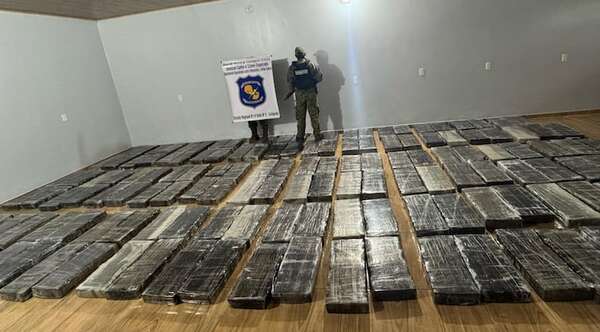 Golpe al narcotráfico: Decomisan 1.400 kilos de marihuana en Canindeyú
