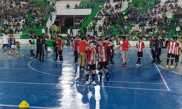 La ilusión albirroja crece, Ovetense ya está en el cuadrangular final del Nacional de Fútbol de Salón - OviedoPress
