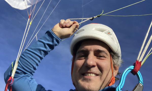 Muere un experto paracaidista durante el rodaje de una película en España - OviedoPress