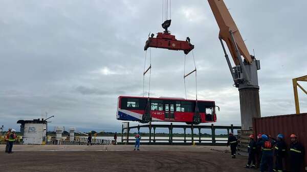Buses eléctricos de Taiwán: preparan pliego para selección “competitiva” de concecionario - Economía - ABC Color