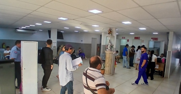 En Identificaciones aumentan gestiones de cédulas para extranjeros en esta época - La Clave