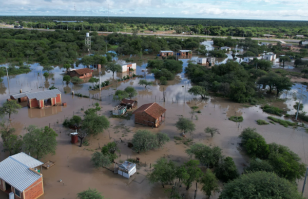 Inundaciones dejan aislados a estudiantes y obligan a clases virtuales