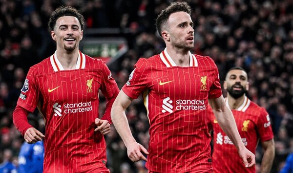 Versus / Liverpool da nuevo paso hacia el título al ganar el derbi al Everton