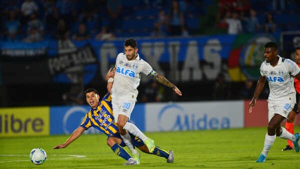 Luqueño no puede ante Gremio en el debut