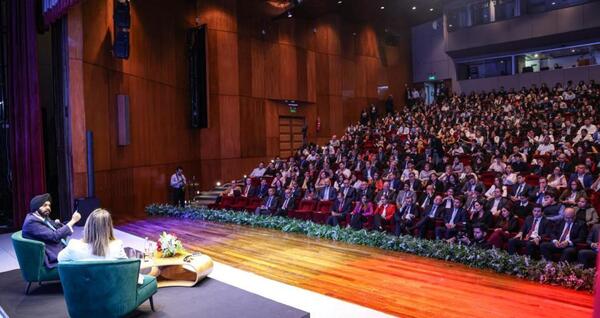 Banco Mundial alienta al Gobierno a trabajar de cerca con el sector privado en pos del desarrollo
