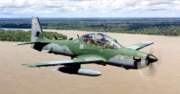 Diario HOY | Luz verde al préstamo de USD 101 millones para comprar los Súper Tucano