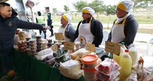 Se realizan ferias de productos agrícolas frente al MAG de San Lorenzo y la explanada de Canal 9 en Asunción