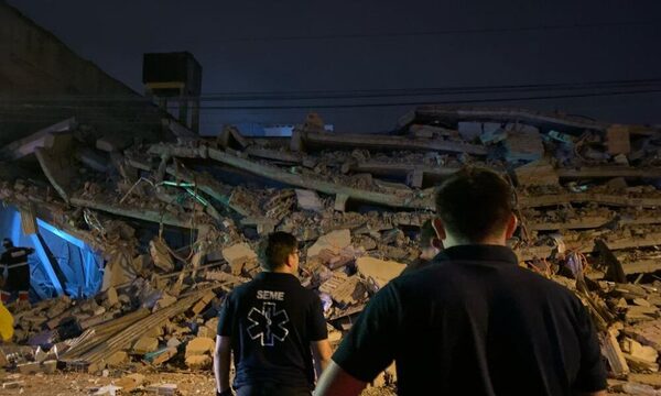 (VIDEO) ¡Miedo en Encarnación! ¡Colapsó edificio en construcción!