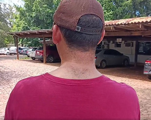 Denuncian a tres policías por detención ilegal, manipulación de evidencias, extorsión y tortura - La Clave