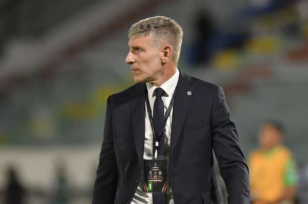 “No podemos tener desajustes en jugadas que sabíamos que podían suceder” - Olimpia - ABC Color