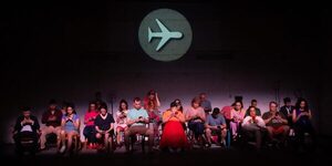 #MODO_AVIÓN: experiencia teatral inmersiva sobre la vida en el Siglo XXI • PARAGUAY TV