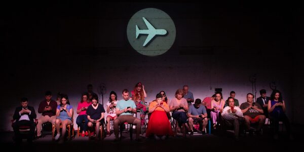 #MODO_AVIÓN: experiencia teatral inmersiva sobre la vida en el Siglo XXI • PARAGUAY TV