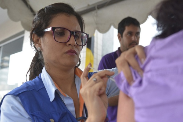 Inició la campaña de vacunación contra la influenza estacional