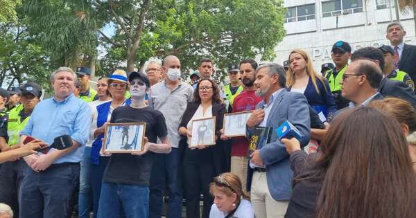 La Nación / Policía Nacional denunció a dirigentes opositores por perturbar la paz pública