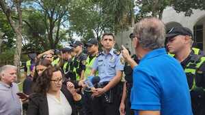 Fiscalía abre investigación por manifestación frente al Palacio 