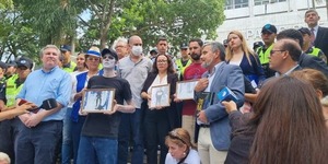 Opositores son denunciados por disturbios en protesta frente al Poder Judicial - ADN Digital