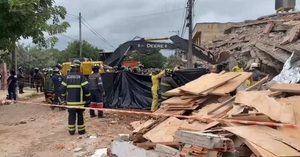 Intendente de Encarnación cita a responsables tras derrumbe fatal