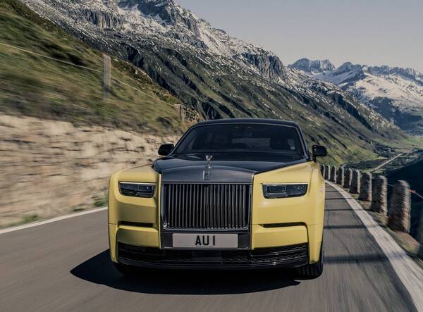 Homenaje de Rolls-Royce a Goldfinger y James Bond con incrustaciones de oro | Internacionales | 5Días