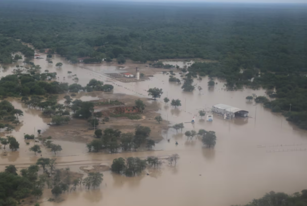 Continúan con la asistencia a familias afectadas por las inundaciones en el Chaco - Unicanal