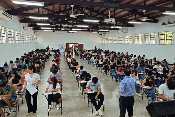 Becas del Gobierno 2025: jóvenes seleccionados deben firmar acuerdo de compromiso anual desde el 22 de abril | DIARIO PRIMERA PLANA