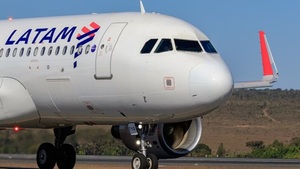 Latam y Copa Airlines lideran el tráfico aéreo en Paraguay | Locales | 5Días