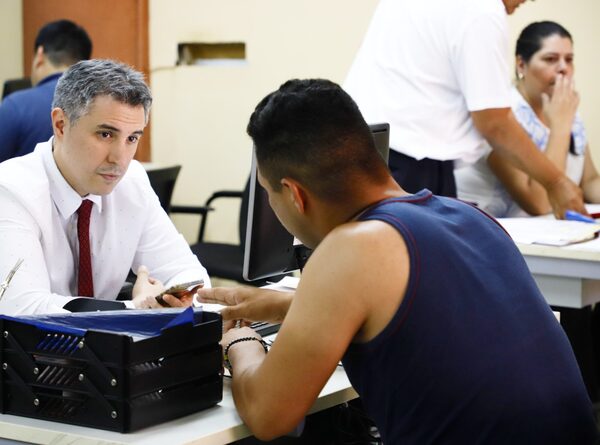 El Ministerio de Salud Pública convoca a concurso de méritos para cubrir más de 260 vacancias administrativas - .::Agencia IP::.