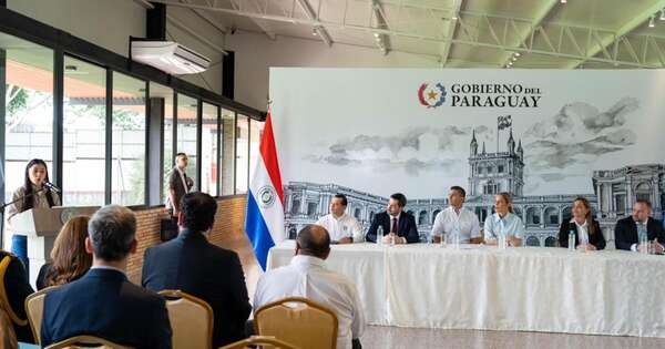 La Nación / Peña destaca recursos energéticos del país en acto de incorporación de jóvenes al programa de formación dual