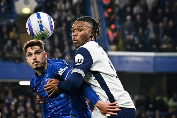 Chelsea vence al Tottenham y desplaza del cuarto lugar al Manchester City - Fútbol Internacional - ABC Color