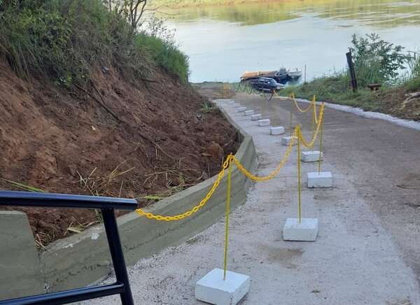 Balsa que operará en cruce fronterizo en Alto Paraná recibió autorización de Argentina - ABC en el Este - ABC Color