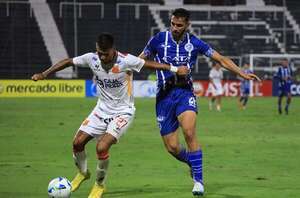 Godoy Cruz gana en Perú en el grupo de Luqueño - Fútbol Internacional - ABC Color