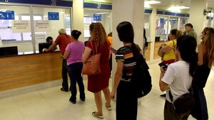 “Turno lo que queremos”, exigieron a gritos pacientes al IPS y lograron cita