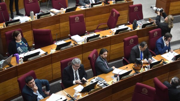 Denuncian que las escuchas buscan controlar a opositores