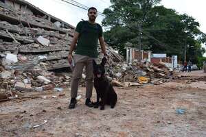 Conocé a Maya, la perra que ayudó a encontrar a las víctimas del derrumbe en Encarnación - Mascotas - ABC Color