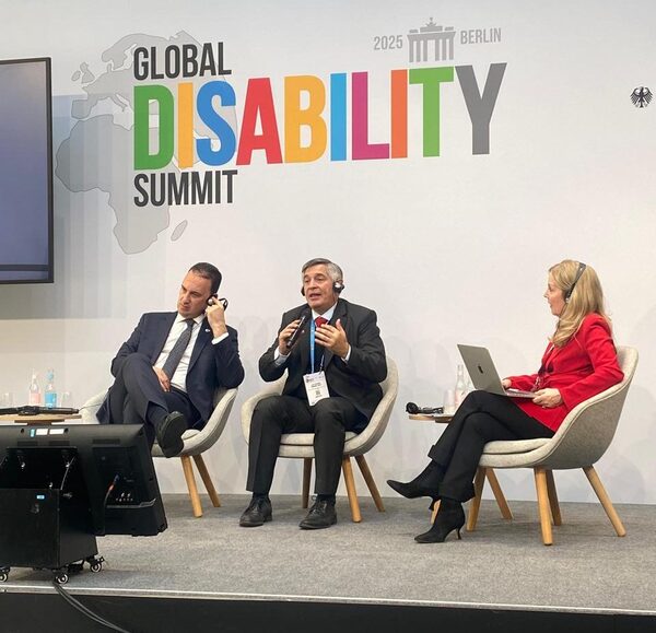 MEC expuso en Berlín sobre modelo inclusivo de Escuelas Abiertas en cumbre mundial sobre discapacidad - .::Agencia IP::.