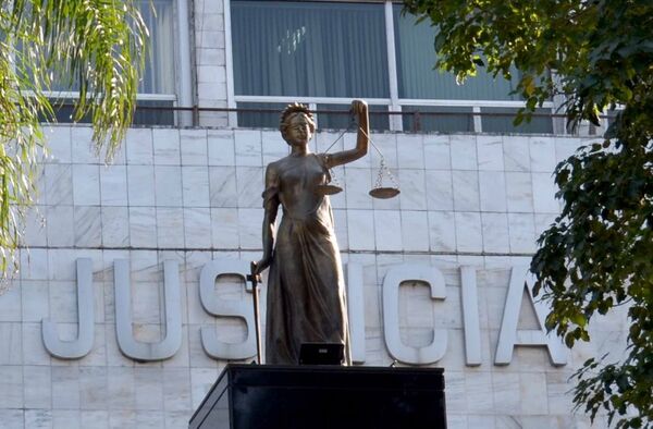 CSJ aprobó Acordada que actualiza trámite de legalización de la autorización de viajes al exterior de NNA