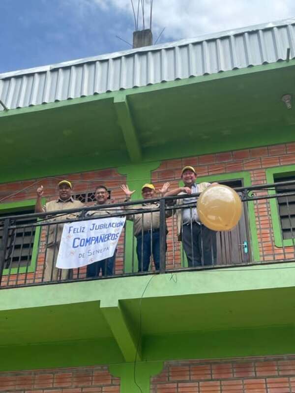 Ocho funcionarios se jubilan en SENEPA