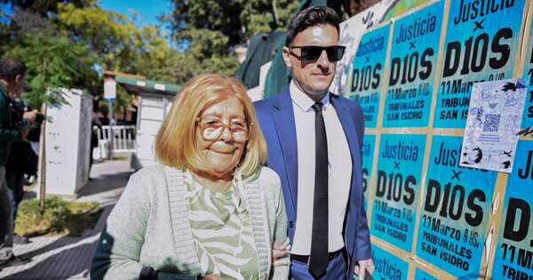 La Nación / Testificaron las hermanas de Maradona: “A veces se resistía” a la atención médica