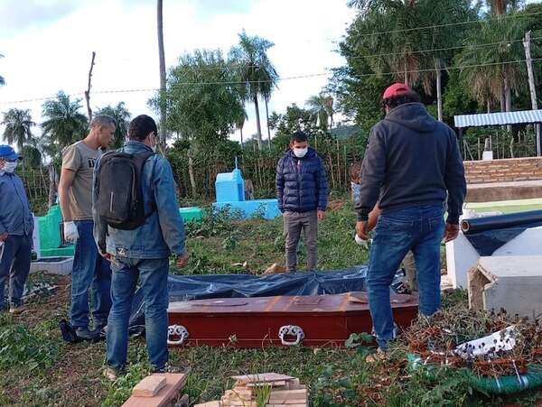 Acahay: Exhuman cuerpo de joven tras sospechas de homicidio - Nacionales - ABC Color