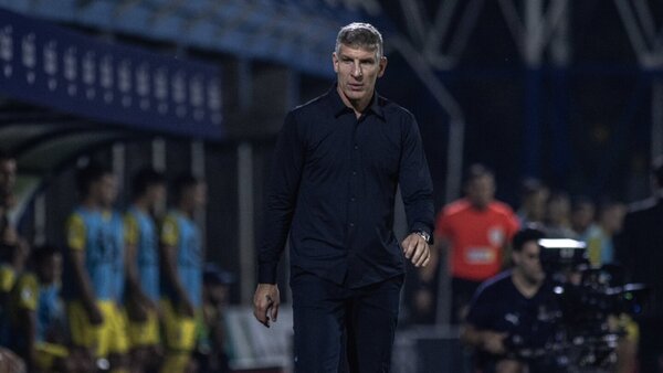 Óscar Vicente Scavone: “Hemos tocado fondo en Cochabamba”
