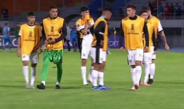 Olimpia sigue sin levantar cabeza en el torneo Apertura - SNT