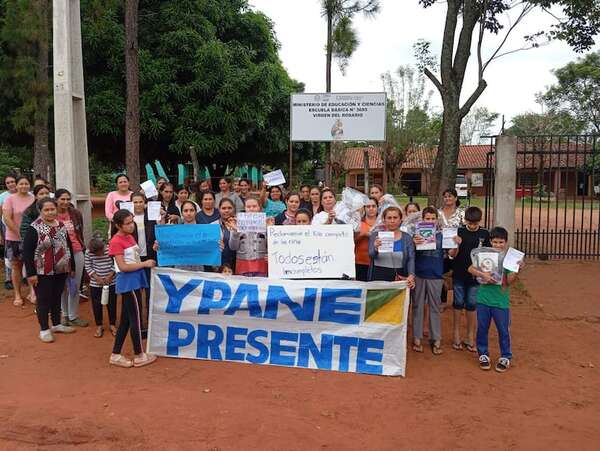 Mochilas pesadas: MEC sigue sin entregar sus promocionados kits de aula - Nacionales - ABC Color