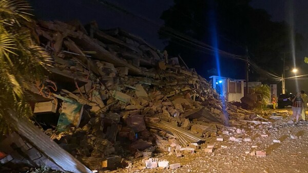 Municipalidad encarnacena señala al proyectista como responsable de derrumbe - 1000 Noticias