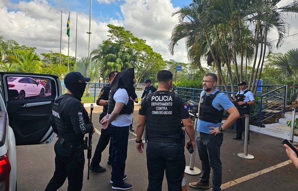 Dos expulsados por narcotráfico internacional de drogas